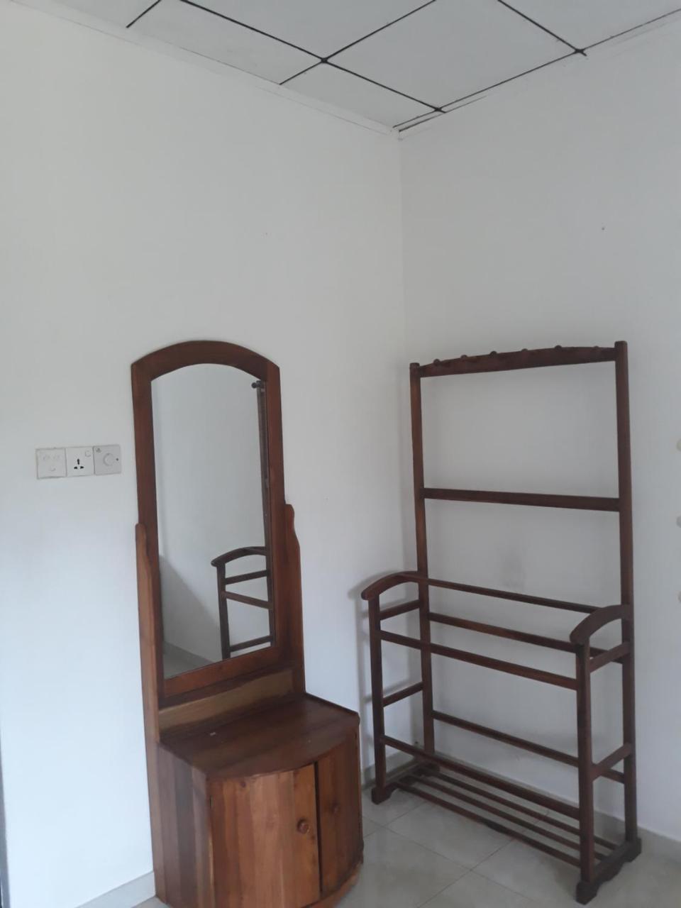 Coco Hostels - Уелигама Екстериор снимка